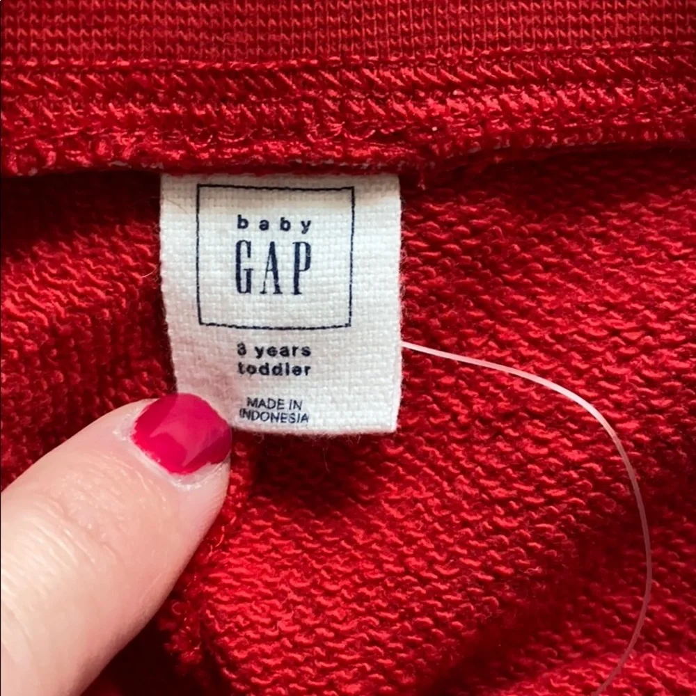 Gap Baby NWOT Boys Cotton Short in Red 3T